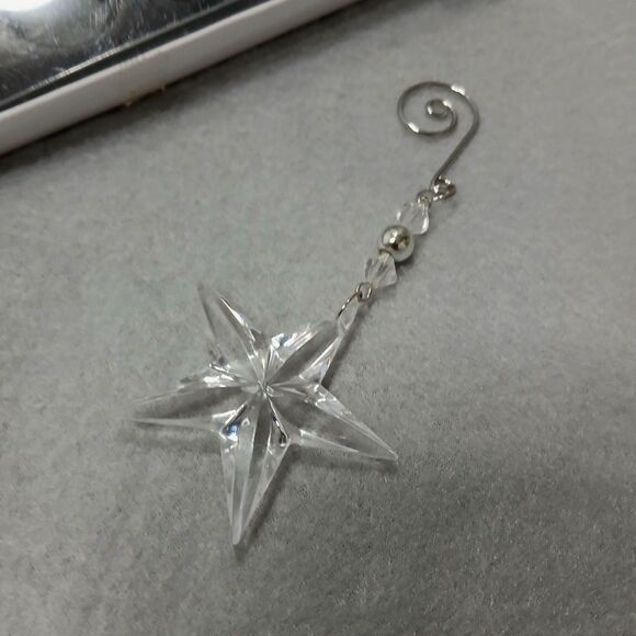 24 pc Acrylic Star Ornament Set Hanging Clear Transparent Holiday Tree NIB - Picture 4 of 4